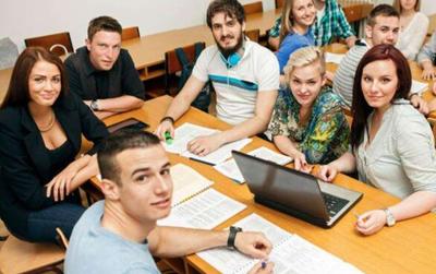 小語種翻譯軟件開發 機遇、挑戰與未來趨勢